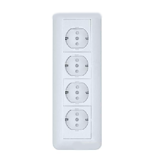 Розетка о/п х4 евро со шт. на монтажной пластине Прима